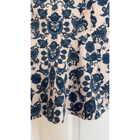 Women's Ted Baker Skirt Beige/Blue Paisley Print Size 0 - Picture 4 of 6